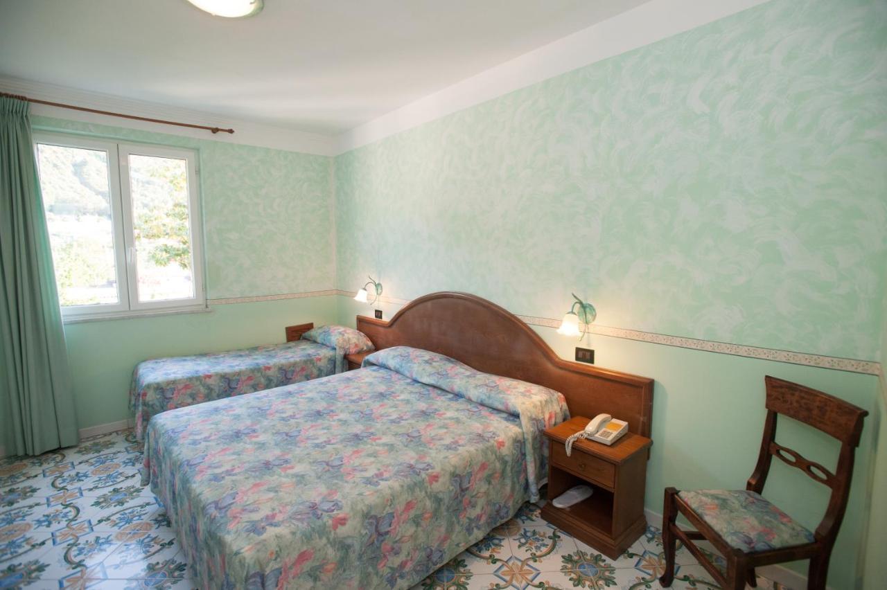 Hotel Villa Sirena - Thermae & Spa Иския Екстериор снимка
