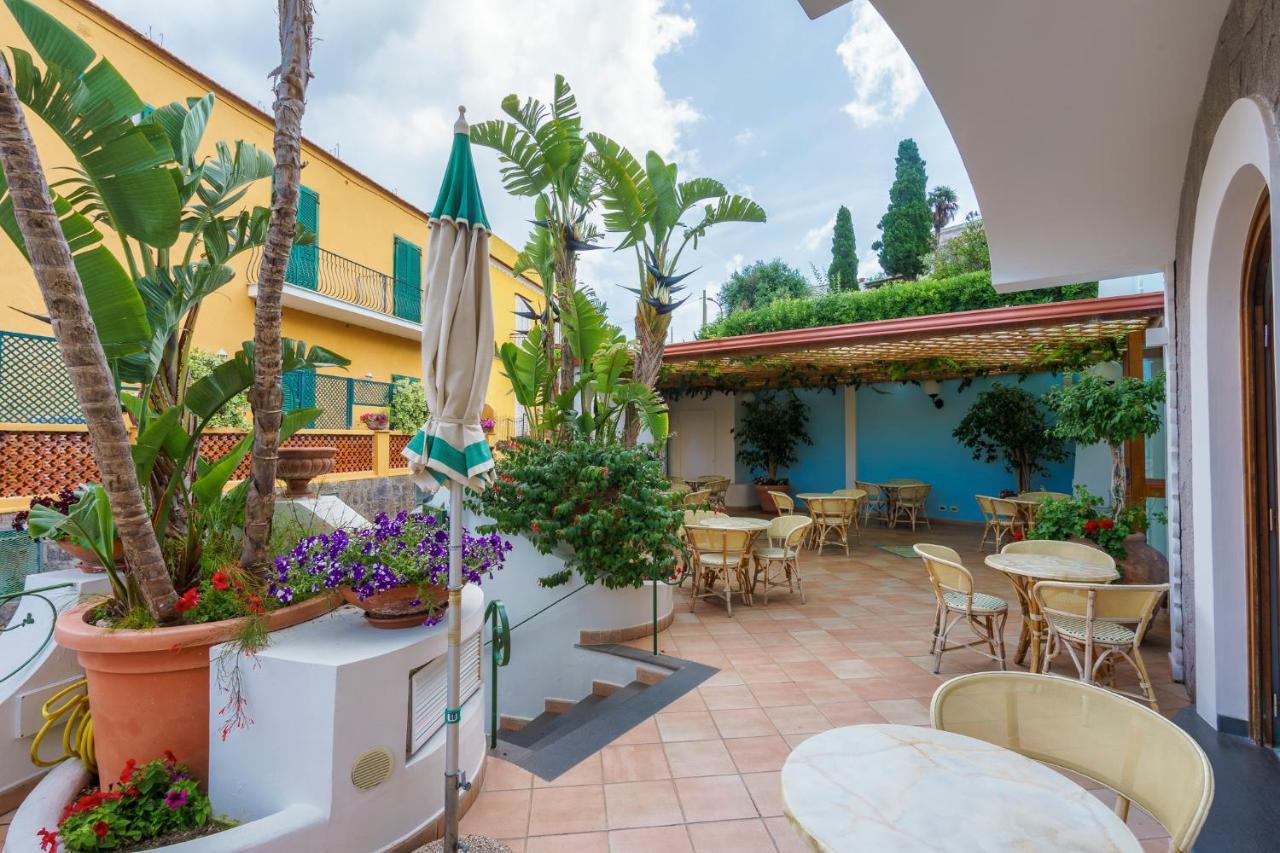 Hotel Villa Sirena - Thermae & Spa Иския Екстериор снимка